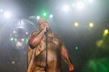 (Amerikalı şarkıcı CeeLo Green 'in Rio' daki Sunset Stage 'de verdiği konser. 10 Eylül 2022, Rio de Janeiro, Brezilya: Amerikalı şarkıcı CeeLo Green Rio 2022 'deki Rock' ın sondan bir önceki gününde Sunset Stage 'de bir kapanış gösterisi düzenledi. 