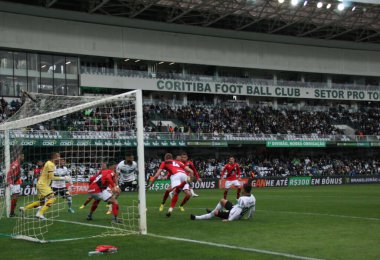 Brezilya Futbol Şampiyonası - Coritiba Atletco-GO 'ya karşı. 11 Eylül 2022, Curitiba, Parana, Brezilya: Coritiba ile Atletco-GO arasındaki futbol maçı, Brezilya Futbol Şampiyonası 'nın 26.