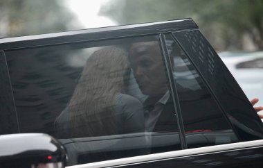 New York 'taki Moda Haftası' nda NBC Rockefeller binasında ünlü insanlar görülmüş. 10 Eylül 2022, New York, ABD: NBC Rockefeller binasına 6. ve 5. caddeler arasındaki 49. caddeler arasında ünlü insanların girdiği görüldü.