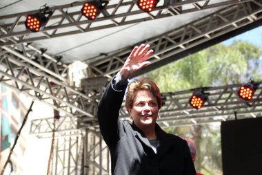 Eski Cumhurbaşkanı Lula, Curitiba 'daki siyasi müttefikleriyle bir mitinge katıldı. 17 Eylül 2022, Curitiba, Parana, Brezilya: Eski cumhurbaşkanı ve Brezilya Cumhurbaşkanlığı adayı, Luiz Inacio Lula da Silva