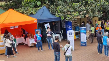 (Sao Paulo 'daki Augusta Park' ta sürdürülebilir Kalkınma Hedefleri kamyonu. 17 Eylül 2022, Sao Paulo, Brezilya: 27 Ağustos 'tan 12 Şubat 2023 tarihine kadar 13 şehirden geçen SDG' leri tanıyan Kamyon (Sürdürülebilir Kalkınma Hedefleri) 