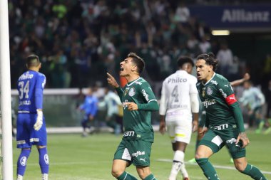 Brezilya Futbol Şampiyonası: Palmeiras Santos 'a karşı. 18 Eylül 2022, Sao Paulo, Brezilya: Pazar günü Sao Paulo 'daki Allianz Parque Stadyumu' nda düzenlenen Brezilya Futbol Şampiyonası 'nın 27. 