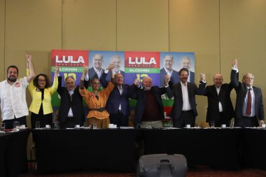 Brezilya Seçimleri: Eski Cumhurbaşkanı Lula Sao Paulo 'da eski cumhurbaşkanı adaylarıyla bir araya geldi. 19 Eylül 2022, Sao Paulo, Brezilya: Eski başkan Luiz Inacio Lula da Silva, İşçi Partisi adayı 