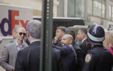 Brezilya Cumhurbaşkanı Bolsonaro Brezilya 'ya gitmek için New York' taki otelden ayrılıyor. 20 Eylül 2022, New York, ABD: Brezilya Başkanı Jair Bolsonaro, delegasyonunun diğer üyeleriyle birlikte kaldığı Omni Berkshire Place otelinden ayrıldı