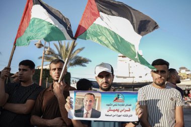 Filistinli direniş grupları Musab Shtayyeh 'in Gazze' de tutuklanmasını protesto ettiler. 20 Eylül 2022, Gazze, Filistin: Filistin direniş grupları direnişçilerin tutuklanması başlığı altında bir gösteri düzenledi 