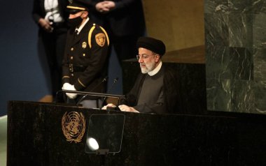 (İran Başkanı Seyyid Ethe Raisi New York 'taki 77. Birleşmiş Milletler Genel Kurulu' nda konuşma yapıyor. 20 Eylül 2022, New York, ABD: İran Cumhurbaşkanı Seyyid Ethe Raisi 77. Birleşmiş Milletler Genel Kurulu 'nda konuşma yaptı 