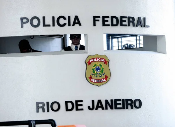 Dutra Rio Janeiro Önemli Miktarda Marihuana Taşıyan Federal Polis Tutuklaması — Stok fotoğraf