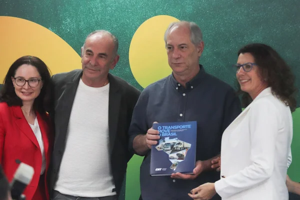 ブラジル大統領候補のチロ ゴメスは サンパウロでの会議中に 2022年9月23日 ブラジルのサンパウロ ブラジル大統領のための民主党の候補者Ciro Games — ストック写真