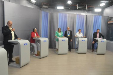 (INT) Brezilya Seçimleri: Rio Grande do Norte hükümeti adayları arasında tartışma. 27 Eylül 2022, Natal, Rio Grande do Norte, Brezilya: Rio Grande do Norte hükümetinin adayları arasındaki tartışma Inter TV Cabugi tarafından desteklendi