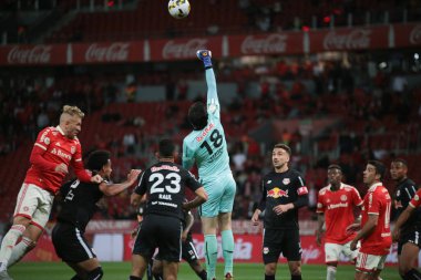 Brezilya Futbol Şampiyonası: Uluslararası Red Bull Bragantino 'ya karşı. 28 Eylül 2022, Porto Alegre, Rio Grande do Sul, Brezilya: Brezilya Futbol Şampiyonası 'nın 28. turu için geçerli olan Internacional ve Red Bull Bragantino arasındaki futbol maçı