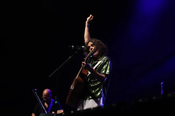 巴西歌手Zelia Duncan在圣保罗Oktoberfest的演出 2022年10月9日 巴西圣保罗 巴西歌手齐莉亚 邓肯在圣保罗Ibirapuera体育馆举行的2022年圣保罗Oktoberfest的第一个周末的演出 — 图库照片