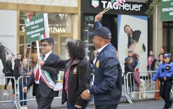 Alcalde Nueva York Eric Adams Durante Desfile Del Día Colón —  Fotos de Stock