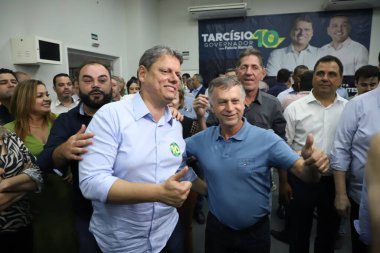 Brezilya Seçimleri: Sao Paulo valiliği adayı Tarcisio de Freitas, daha fazla siyasi destek aldı. Outubro 11, 2022, Sao Paulo, Brezilya: Sao Paulo hükümetinin Cumhuriyetçi adayı, Tarcisio de Freitas, basın toplantısı düzenledi.