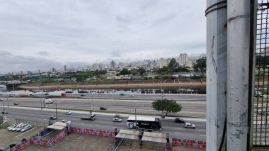 Novabrasil Müzik Festivali Sao Paulo 'da düzenlenmektedir. 15 Ekim 2022, Sao Paulo, Brezilya: Bu hafta sonu Sao Paulo 'daki Sambodromo do Anhembi' de düzenlenen Novabrasil Müzik Festivali 'nde sahne ve kalabalığın görüntüsü). 