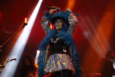 Novabrasil Müzik Festivali 'nde Brezilyalı şarkıcılar Baby do Brasil ve Pepeu Gomes' in gösterimi. 15 Ekim 2022, Sao Paulo, Brezilya: Novabrasil Müzik Festivali sırasında Brezilyalı şarkıcılar Baby do Brasil ve Pepeu Gomes