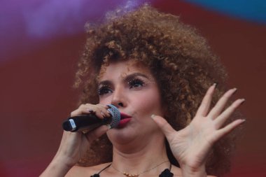 Novabrasil Müzik Festivali Sao Paulo 'da düzenlenmektedir. 16 Ekim 2022, Sao Paulo, Brezilya: Brezilyalı şarkıcı Vanessa da Mata 'nın Novabrasil Müzik Festivali sırasında şarkıcı Marina Sena' nın katılımıyla