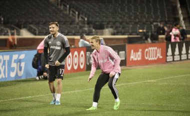 Oyuncular 2022 Audi MLS Cup playoffları için NYCFC ve Miami CF arasında ısınıyorlar. 17 Ekim 2022, New York, ABD: Oyuncular 2022 Audi MLS Cup playoff 'ları için New York City Football Club (NYCFC) ve Miami CF arasında ısınıyor. 