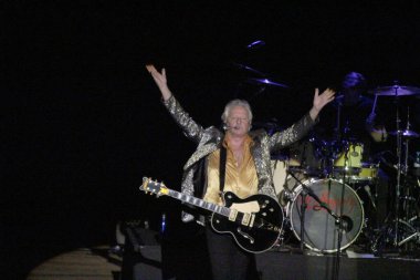 Curitiba 'daki Avustralyalı çift hava tedarikçisinin gösterisi. 18 Ekim 2022 'de, Curitiba, Parana, Brezilya: The Lost in Love Experience adlı turnesiyle birlikte, Avustralyalı ikili Air Supply tarafından Curitiba, Parana' daki Guaira Tiyatrosu 'nda gösterildi.