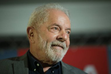 Brezilya Seçimleri: Eski Cumhurbaşkanı Lula Porto Alegre 'de kampanya yürütüyor. 19 Ekim 2022, Porto Alegre, Rio Grande do Sul, Brezilya: İşçi Partisi 'nin başkan adayı Luiz Inacio Lula da Silva