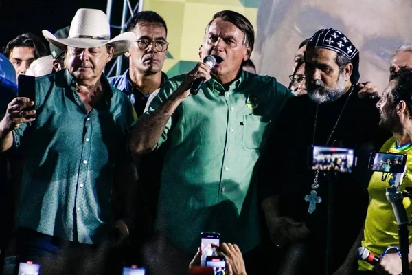 Выборы Бразилии Президент Бразилии Джаир Болсонаро Принимает Участие Митинге Гуарульосе — стоковое фото