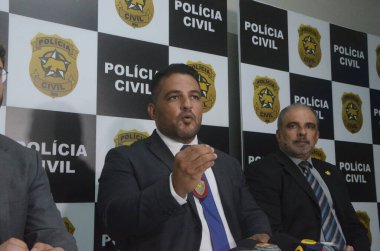 Brezilya seçimleri: Delege, Lula 'nın Macaiba, Rio Grande do Norte' de Fatima Bezerra ile yaptığı mitinge düzenlenen saldırıyı reddetti. 24 Ekim 2022, Macaiba, Rio Grande do Norte, Brezilya: Memur Cidorgeton Pinheiro basın toplantısı düzenledi 