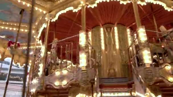 4k carusel pentru copii cu cai seara — Videoclip de stoc