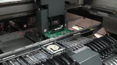 Elektronik devre kartı üretimi. Otomatik Circut Tahtası Yazdırılmış Dijital Elektronik Kart Üretir. Elektronik kontrat imalatı. Elektronik çip üretimi. Yüksek teknoloji.