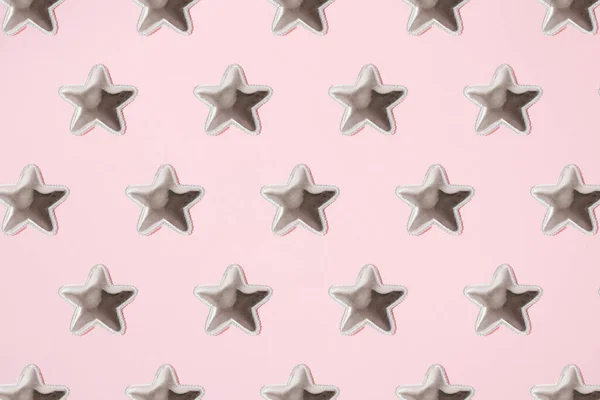 Arranjou Cinco Estrelas Brinquedo Goma Prata Fundo Rosa Projeto Minimal — Fotografia de Stock