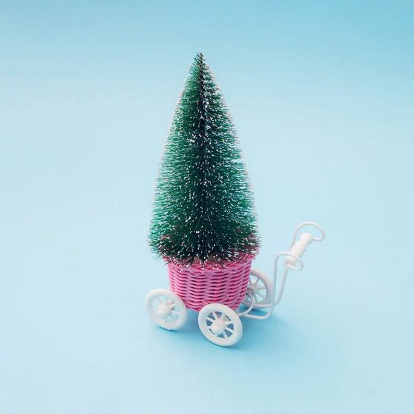 Albero Natale Capodanno Carrello Della Spesa Sfondo Pasta Blu Design — Foto Stock
