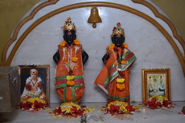 Πάνβελ Ινδία Μάρτιος 2022 Θεός Και Θεά Vitthal Rakhumai Αγάλματα — Φωτογραφία Αρχείου