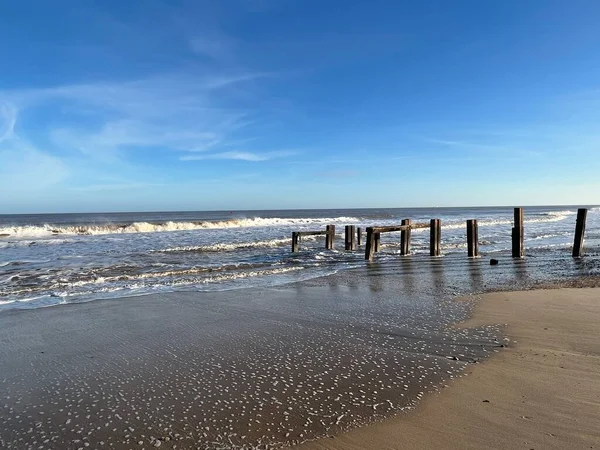 Landskap Havet Från Sandstrand Han Vackra Lugna Havet Milda Vågor — Stockfoto