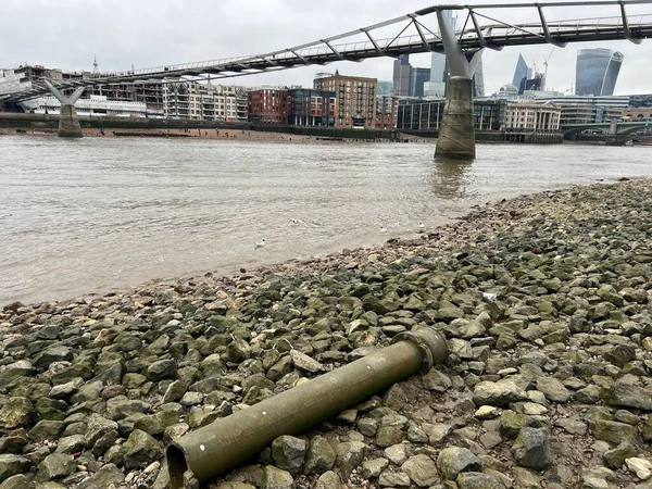 Landschaft Der Themse London Schlammiges Ufer Mit Felsen Kieselsteinen Historische — Stockfoto