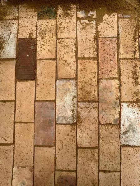 Close Brick Path Construction Reclaimed Clay Yellow Red Antique Vintage — Stok fotoğraf