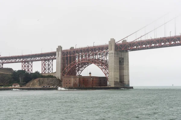 Ponte Golden Gate Famosa São Francisco Dia Nebuloso Eua — Fotografia de Stock