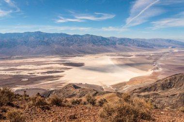 Dante 'nin Badwater Havzası' ndaki manzarası harika, Amerika 'daki Ölüm Vadisi.