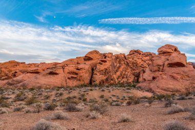 Nevada, ABD 'deki Ateş Vadisi' nde muhteşem kırmızı renkli kaya.