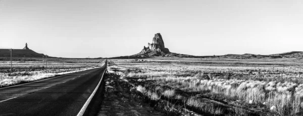 Scénická Oblačnost Nad Rovnou Cestou Přes Navajo Nation Usa — Stock fotografie