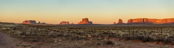 Solnedgång Över Berömda Monument Valley Navajo Nation Usa — Stockfoto