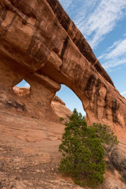 Arches Ulusal Parkı, ABD Bölünme Kemeri manzarası harika.