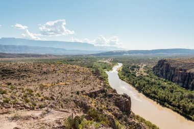 ABD 'deki Big Bend Ulusal Parkı' nda Rio Grande nehrinin manzarası