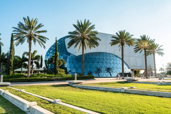 Salvador Dali Museum Saint Petersburg Florida Usa —  Fotos de Stock
