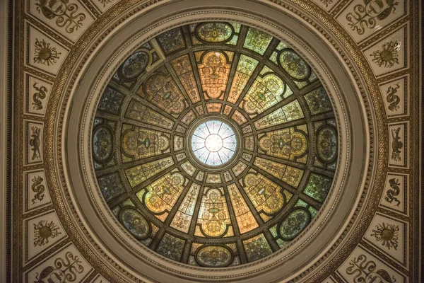 Beautiful Window Ceiling Chicago Library Usa — стоковое фото