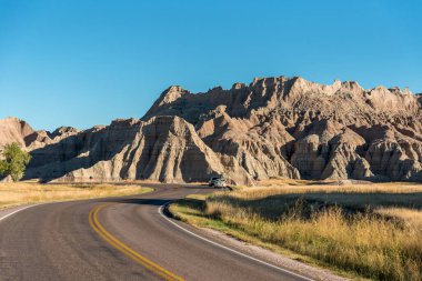 Badlands Ulusal Parkı 'ndan geçen ana yol, ABD