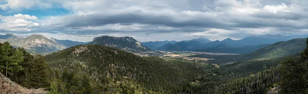 Magnífica Vista Panorâmica Sobre Florestas Parque Nacional Montanha Rochosa Eua — Fotografia de Stock