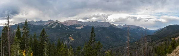 ロッキーマウンテンNp 米国の山の中で素晴らしい景色 — ストック写真
