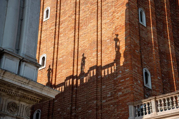 Shadow Roof Sculptures Palace Canpanile Mark Square Venice Italy — стоковое фото