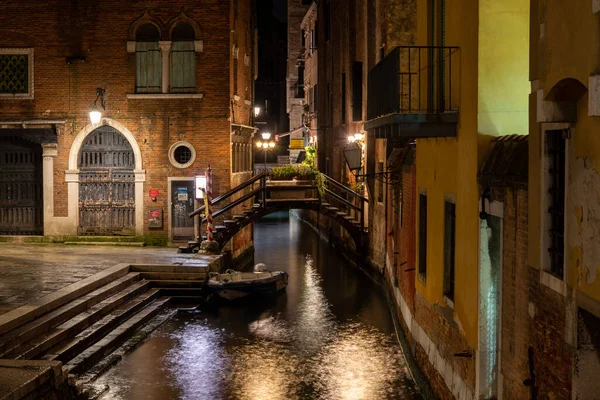 Canal Quelque Part Dans Quartier San Polo Nuit Venise Italie — Photo