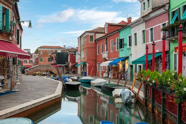 Colorful Houses Rio Pontinello Burano Island Scenic Sky Island Venice — Stock Photo, Image