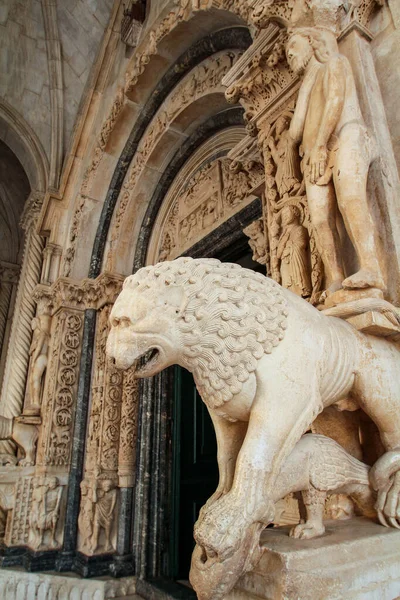 Iconic Radovan Portal Cathedral Trogir Croatia — Foto de Stock