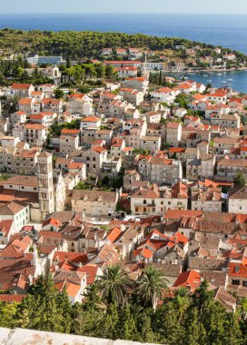 Hırvatistan 'ın Dr. Josip Avelini Park' tan Hvar kasabasından manzara